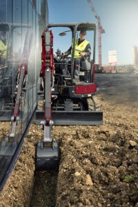 GRAVIT_minikoparka_gasienicowa_Yanmar_ViO33-6_4