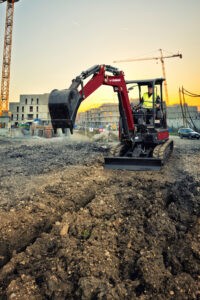 GRAVIT_minikoparka_gasienicowa_Yanmar_ViO33-6_5
