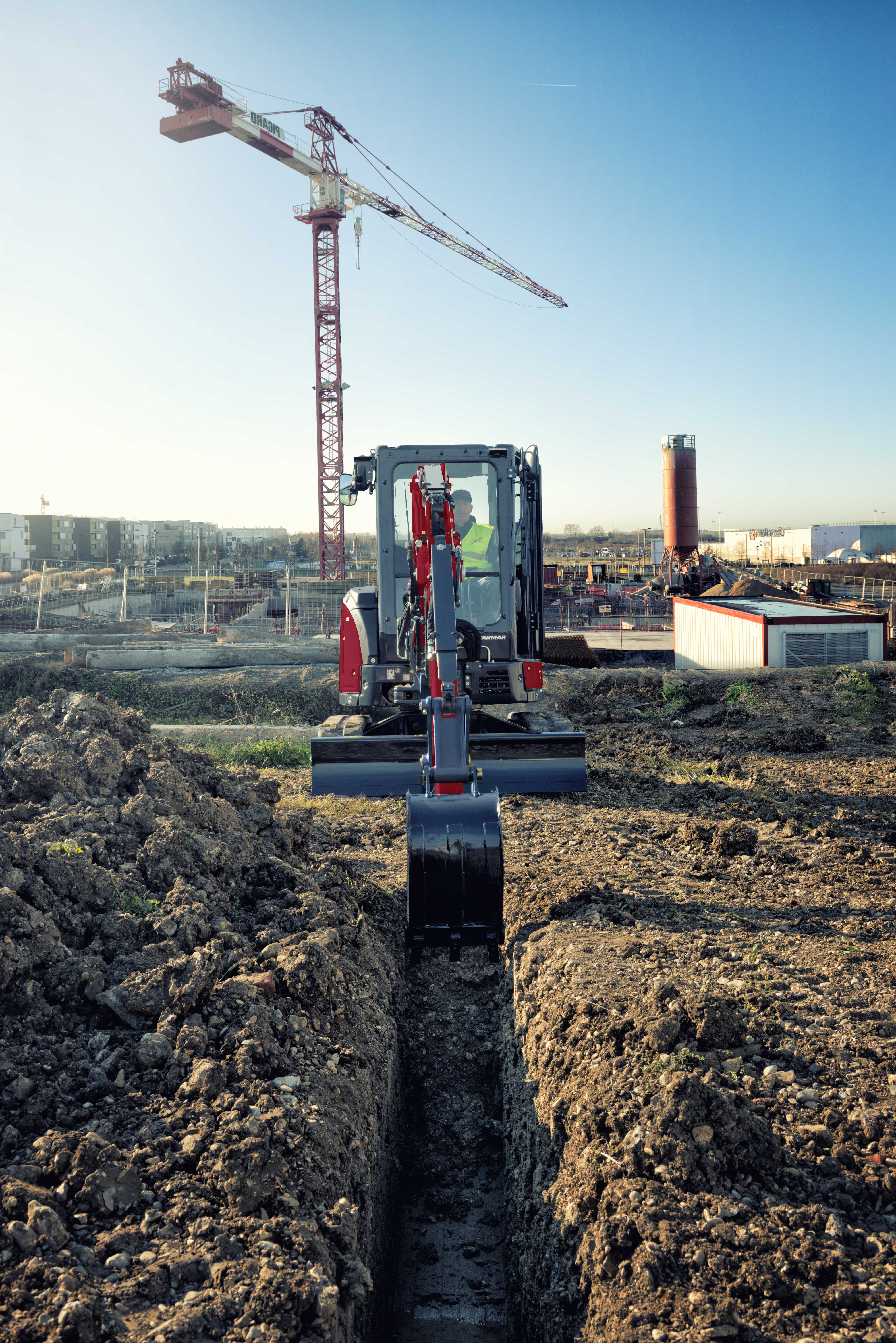 GRAVIT_minikoparka_gasienicowa_Yanmar_ViO38-6_4